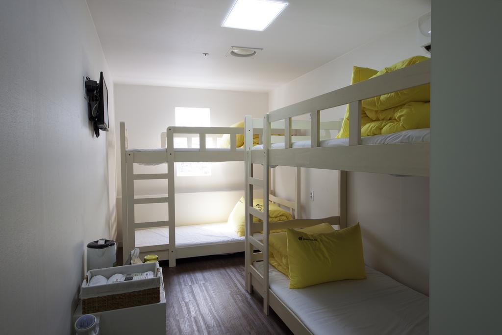 24 Guesthouse Myeongdong Town Séoul Chambre photo